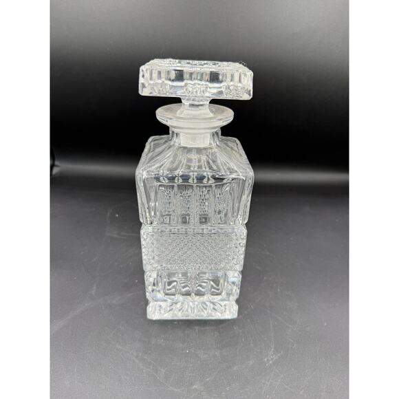 Vintage RCR 10” Lead Crystal Decanter from Italy - Picture 4 of 9